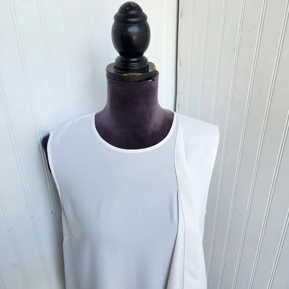 BCBG Max Azria Womens Sleeveless Crew Tank Top Blouse White Drape Sz M - Picture 2 of 9